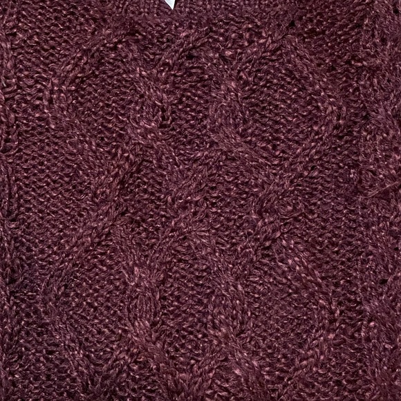 Sweater - Picture 4 of 5